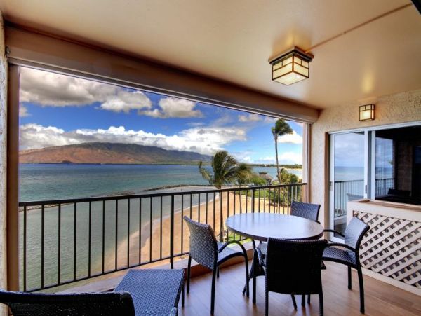 Three Bedroom Oceanfront Maui Condo