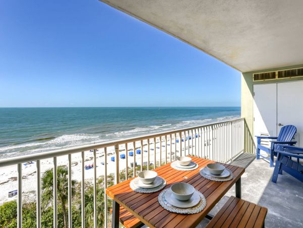 Beachfront Three Bedroom Vacation Rental Condo in Indian Shores
