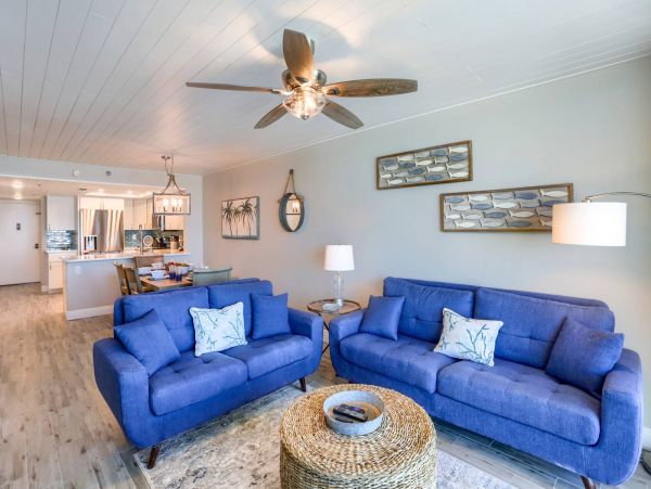 Beachfront Three Bedroom Vacation Rental Condo in Indian Shores