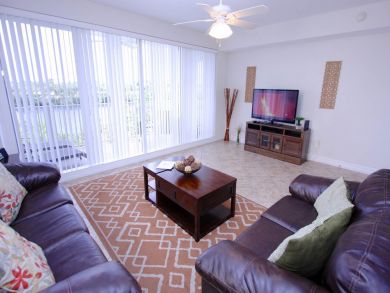 St. Petersburg Home 930769