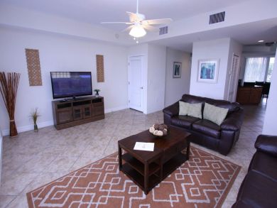 St. Petersburg Home 930769