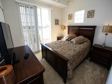 St. Petersburg Home 930769