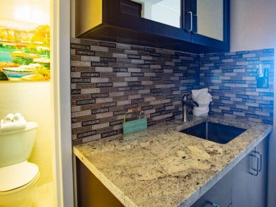 Treasure Island Condo 930784