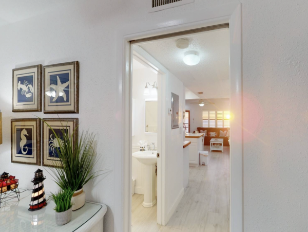 One bedroom Oceanfront Vacation Condo