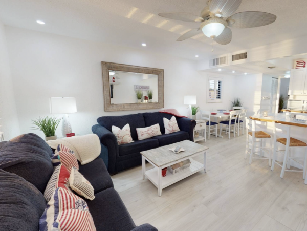 One bedroom Oceanfront Vacation Condo