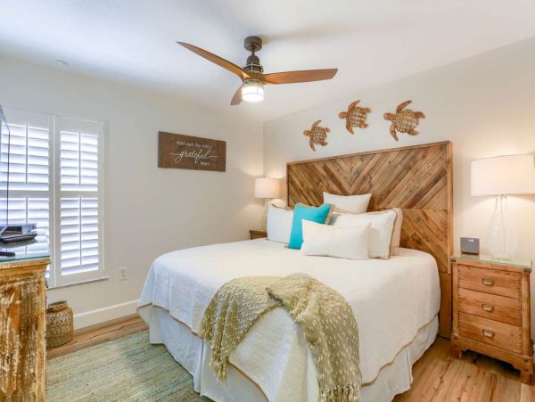 On Beach Indian Rocks Vacation Condo Four Bedrooms Sleeps 10