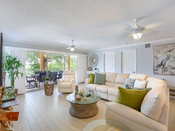 On Beach Indian Rocks Vacation Condo Four Bedrooms Sleeps 10