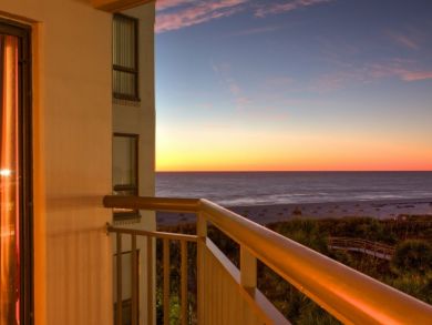 St. Petersburg Condo 930820