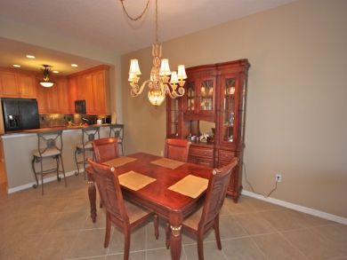 Clearwater Condo 930822