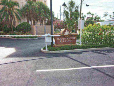 Clearwater Condo 930822