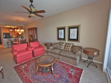 Clearwater Condo 930822
