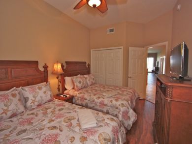 Clearwater Condo 930822