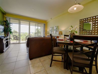 St. Petersburg Home 930823