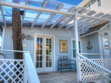 Treasure Island Home 930834