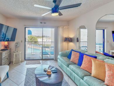St. Petersburg Condo 930842