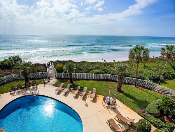 Beachfront Vacation Pool Condo Sleeps 7 Guests in Santa Rosa Beach