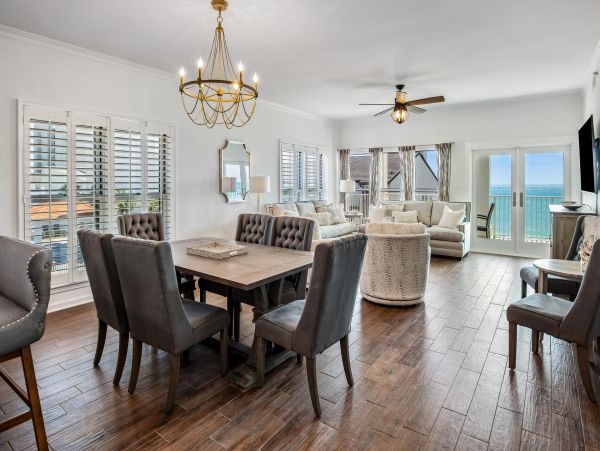 Beachfront Vacation Pool Condo Sleeps 7 Guests in Santa Rosa Beach