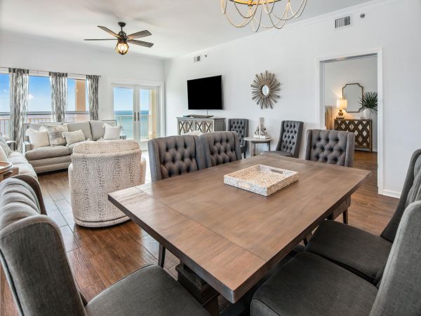 Beachfront Vacation Pool Condo Sleeps 7 Guests in Santa Rosa Beach