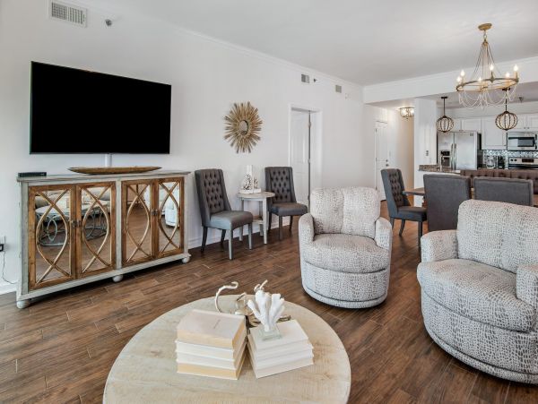 Beachfront Vacation Pool Condo Sleeps 7 Guests in Santa Rosa Beach