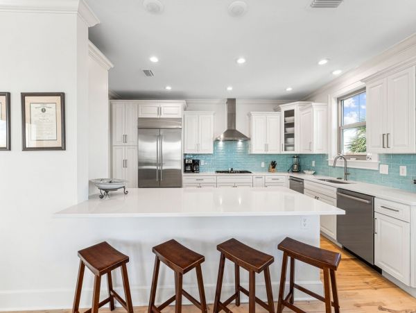 Gorgeous Vacation Rental  Steps from the Beach