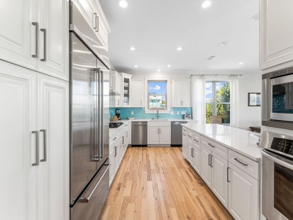 Gorgeous Vacation Rental  Steps from the Beach