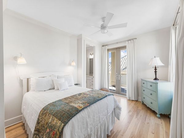 Gorgeous Vacation Rental  Steps from the Beach