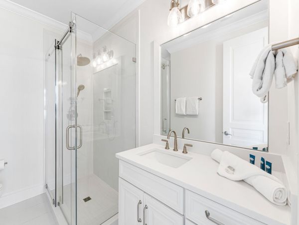 Gorgeous Vacation Rental  Steps from the Beach