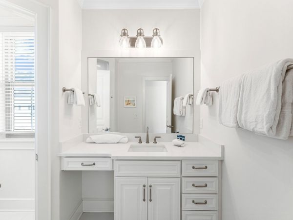 Gorgeous Vacation Rental  Steps from the Beach