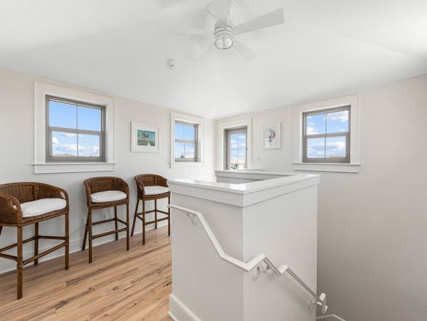 Gorgeous Vacation Rental  Steps from the Beach
