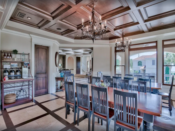 Luxury Home 7 Bedrooms with Great Views, Private Pool & Spa