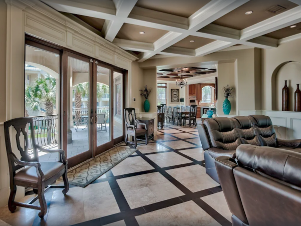 Luxury Home 7 Bedrooms with Great Views, Private Pool & Spa