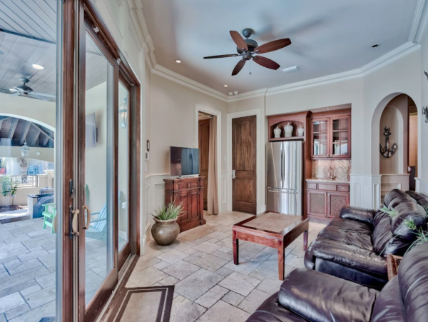 Luxury Home 7 Bedrooms with Great Views, Private Pool & Spa