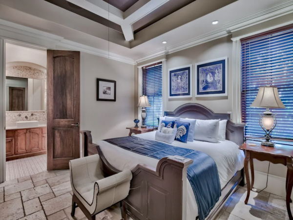 Luxury Home 7 Bedrooms with Great Views, Private Pool & Spa