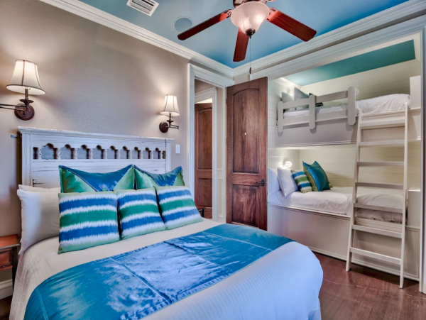 Luxury Home 7 Bedrooms with Great Views, Private Pool & Spa