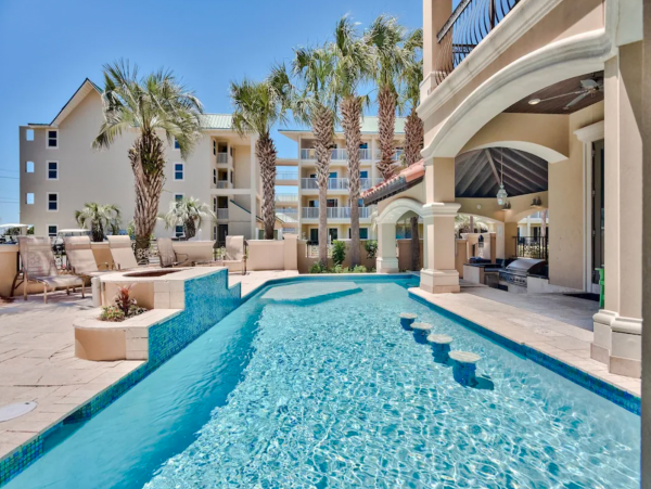 Luxury Home 7 Bedrooms with Great Views, Private Pool & Spa