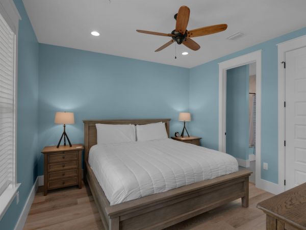 Luxury 7 Bedroom Vacation Pool Home in Destin Close to Beach