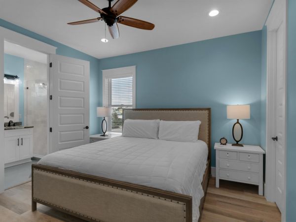 Luxury 7 Bedroom Vacation Pool Home in Destin Close to Beach