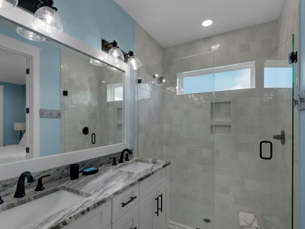 Luxury 7 Bedroom Vacation Pool Home in Destin Close to Beach