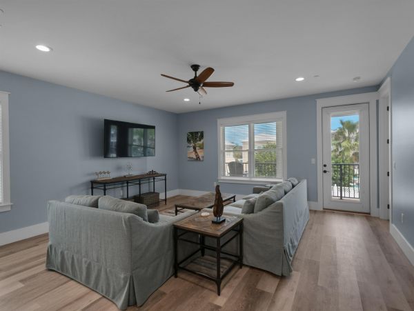 Luxury 7 Bedroom Vacation Pool Home in Destin Close to Beach