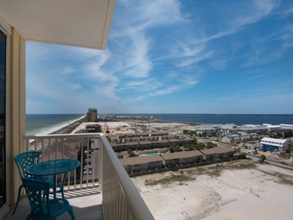 Navarre Beach Three Bedroom Gulf Front Rental Condo