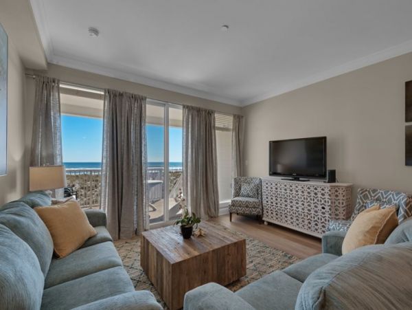 Luxury Oceanfront Vacation Townhome in Navarre Beach