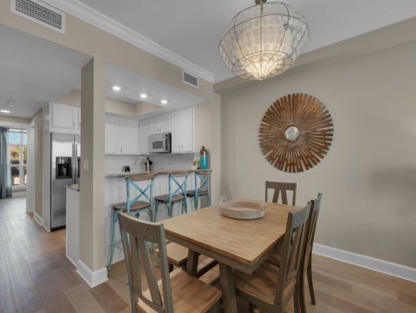 Luxury Oceanfront Vacation Townhome in Navarre Beach