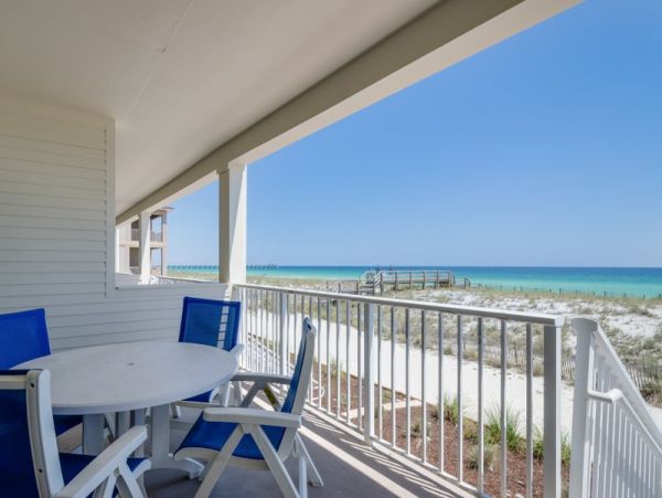 Luxury Oceanfront Vacation Townhome in Navarre Beach