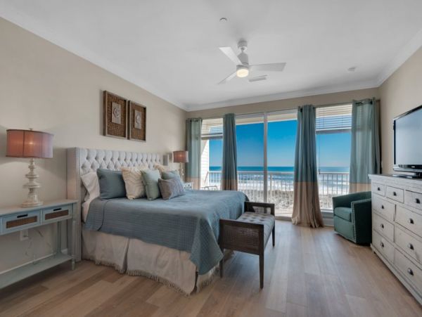 Luxury Oceanfront Vacation Townhome in Navarre Beach