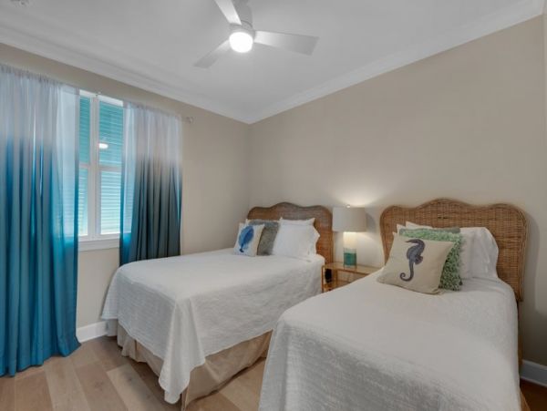 Luxury Oceanfront Vacation Townhome in Navarre Beach