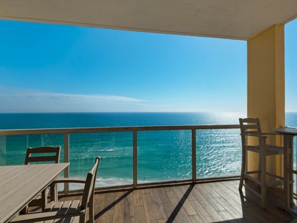 Gulf Front Three Bedroom Vacation Rental in Navarre Beach