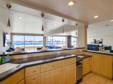 Bay Beachfront 3 Bedroom Vacation Rental in Mission Beach