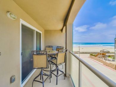 Oceanfront 3 Bedroom Luxury Townhome Sleeps 9 Mission Beach