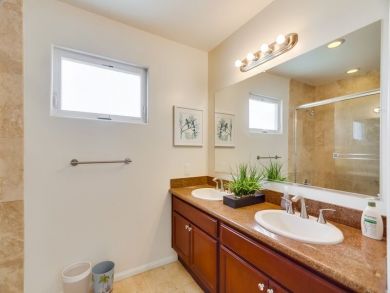 Oceanfront 3 Bedroom Luxury Townhome Sleeps 9 Mission Beach