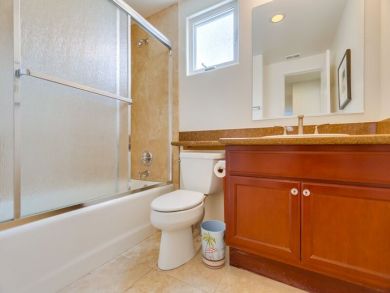 Oceanfront 3 Bedroom Luxury Townhome Sleeps 9 Mission Beach